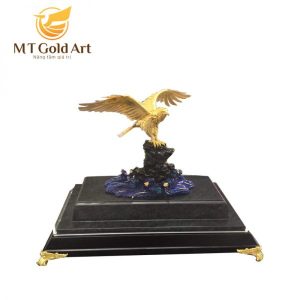 Tượng chim đại bàng dát vàng – Mẫu 1 (17x29x34cm) tuong dai bang 600x600 1