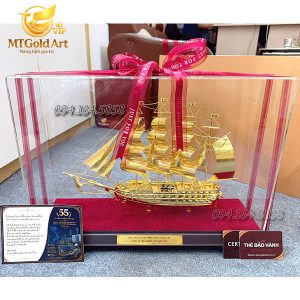 Quà tặng 55 năm thành lập công ty thí nghiệm điện miền bắc- thuyền thuận buồm xuôi gió dát vàng