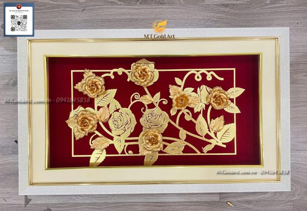 quà tặng sếp nữ cao cấp- tranh vườn hoa hồng dát vàng