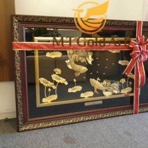 Tranh cá chép hoa sen dát vàng 24k ca chep hoa sen qua tet cao cap bieu sep
