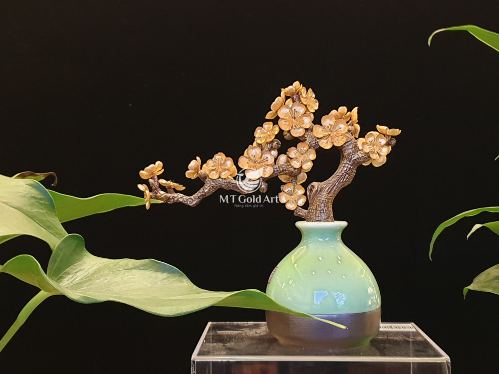 canh hoa mai dat vang 24k 1