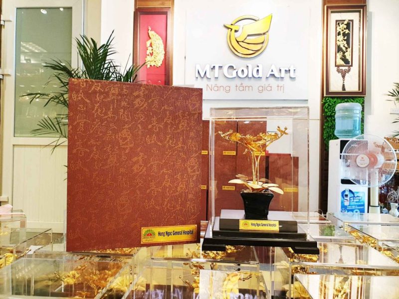 Quà tặng khách hàng vip của Viện Hồng Ngọc - Cây Lan 3 nhánh dát vàng cay lan 3 canh benh vien hong ngoc 1024x768 1