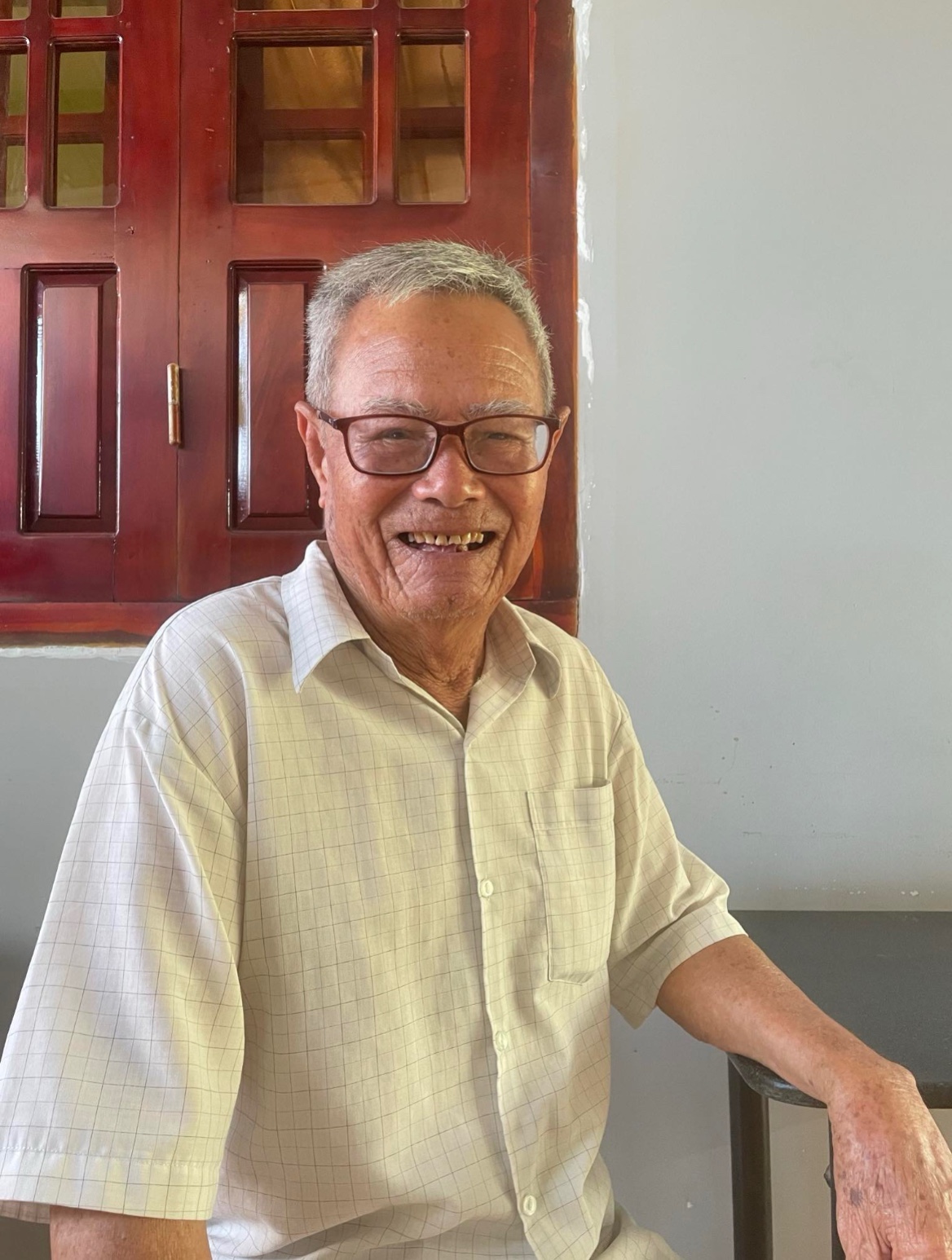 Bí Quyết Chọn Quà Mừng Thọ Ý Nghĩa : 11+ Đơn Hàng Vàng 24K Đã Được MT Gold Art Phục Vụ chan-dung-cu-ong-qua-mung-tho-ong-90-tuoi