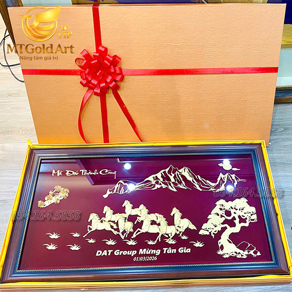Quà tặng tân gia đối tác- DAT Group- tranh mã đáo thành công dát vàng Quà tặng tân gia đối tác- DAT Group- tranh mã đáo thành công dát vàng