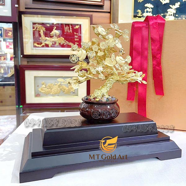 20+ Gợi Ý Quà Tặng Phong Thủy Dát Vàng 24K, Thu Hút Tài Lộc và Thịnh Vượng quà tặng doanh nhân nữ ý nghĩa- cây tài lộc dát vàng