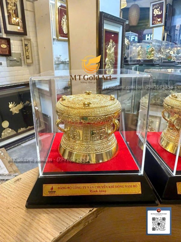 quà tặng đối tác nước ngoài- đảng bộ công ty vận chuyển khí đông nam á kính tặng- trống đồng đông sơn