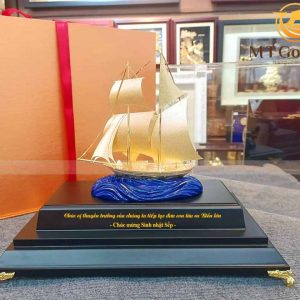 Mô hình thuyền thuận buồm xuôi gió- Quà tặng sinh nhật sếp