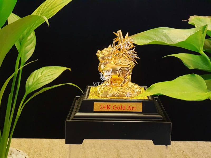 tuong heo tai loc dat vang 319