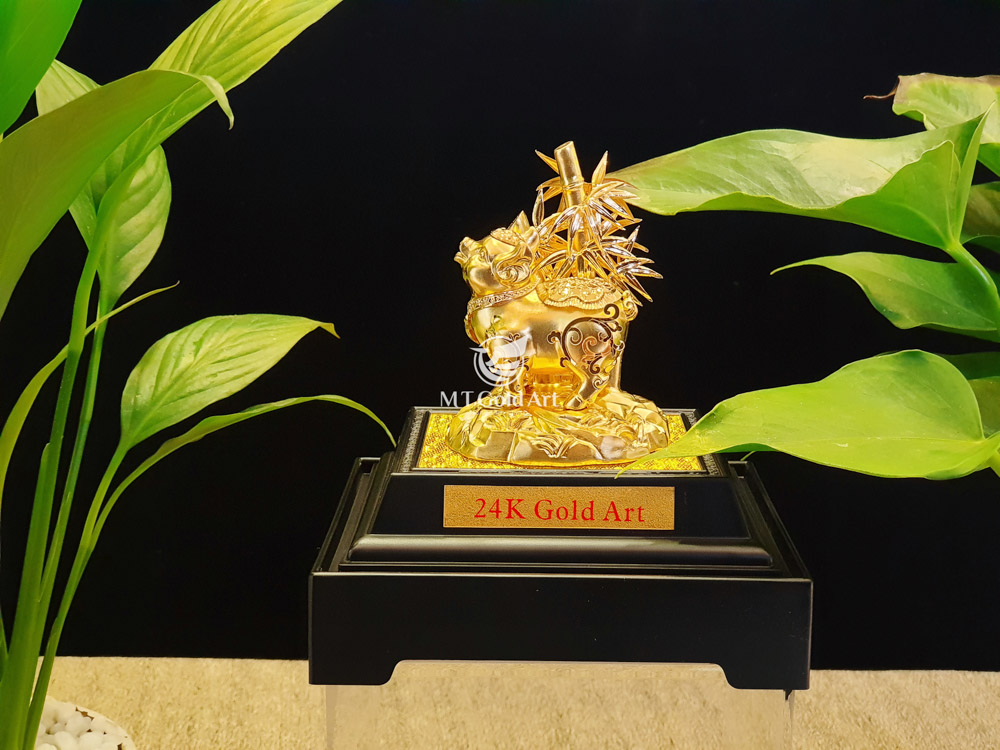 tuong heo tai loc dat vang 319