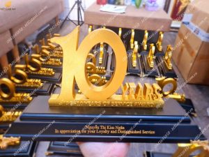 mô hình tượng số năm thâm niên- Quà tặng tri ân nhân viên dịp cuối năm HSC