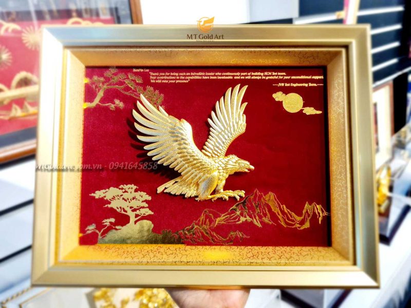 quà tặng đối ngoại cao cấp- tranh đại bàng tung cánh
