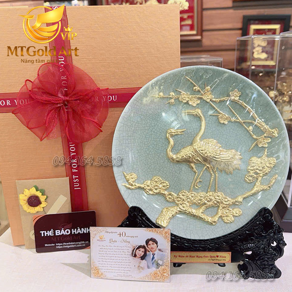 Quà tặng kỷ niệm 40 năm ngày cưới Quân- Hằng- đĩa tùng hạc diên niên dát vàng