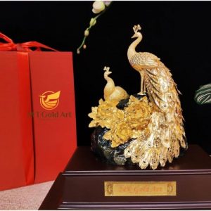 Tượng chim công dát vàng (17x29x34cm) - Quà Tặng Đẳng Cấp Vượng Phú Quý tuong chim cong da pts 1