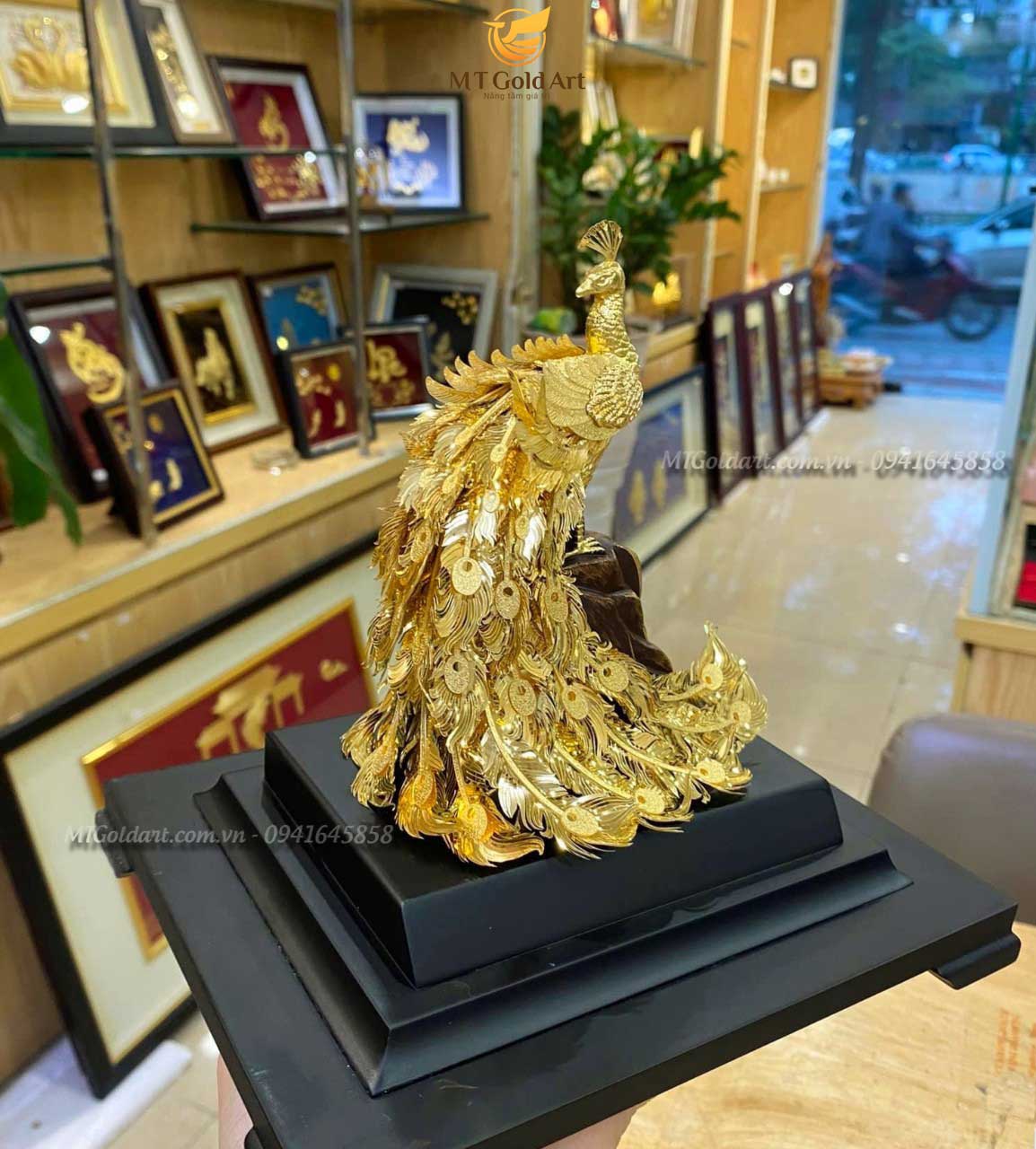 quà tặng khách hàng cao cấp- tượng phượng hoàng dát vàng