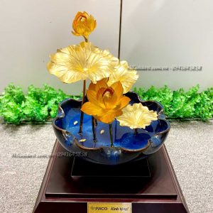 qua tang khach hang pjico chau hoa sen dat vang1