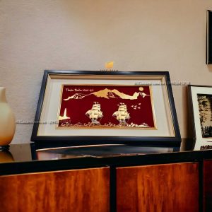 quà tặng tân gia ý nghĩa- tranh thuyền thuận buồm xuôi gió