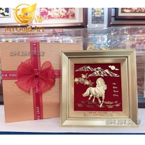 quà tặng khai trương- Jolink- Vietnam- tranh ngựa mạ vàng