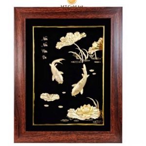 Tranh Cá Chép Hoa Sen dát Vàng(27×34cm) tranh ca chep hoa sen 2734 nen den qua tang cao cap1