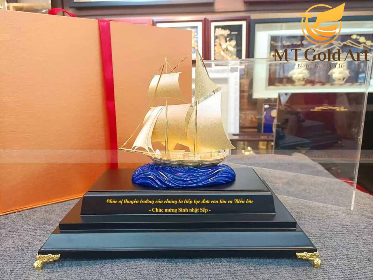 Quà tặng kỷ niệm thành lập công ty: Mách nhỏ 37+ món quà ý nghĩa tặng khách hàng, đối tác, sếp qua ky niem thanh lap cong ty mo hinh thuyen 5