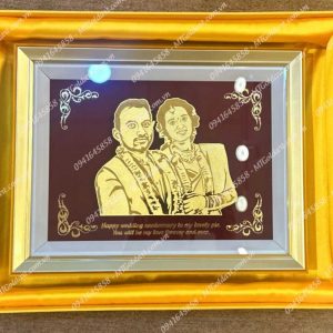 tranh chan dung cap doi 27x34 thiet ke theo yeu cau1