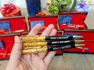 Bút ký vàng- Quà tết tặng đối tác công ty Đông Á