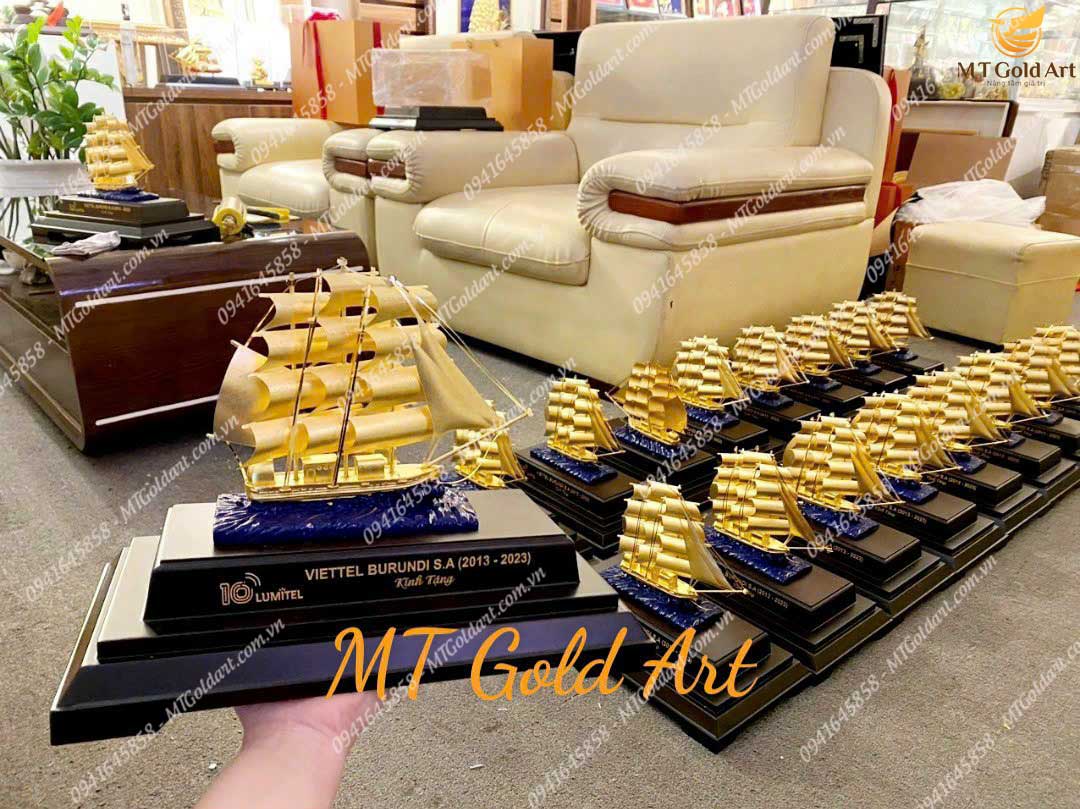 Quà tặng kỷ niệm thành lập công ty: Mách nhỏ 37+ món quà ý nghĩa tặng khách hàng, đối tác, sếp mô hình thuyền- quà tặng kỷ niệm 10 năm thành lập VIETTEL BURUNDI S.A