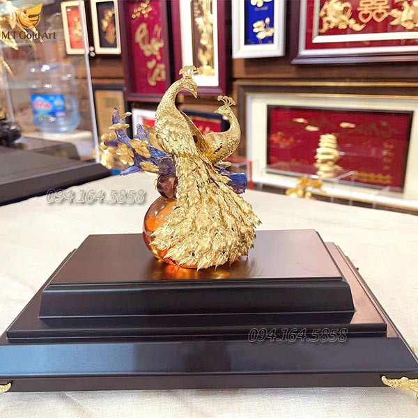 Quà cưới anh chị cao cấp- tượng đôi công dát vàng mtgoldart