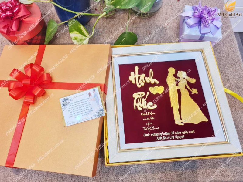 Tranh Chữ Hạnh Phúc- Quà Tặng Kỷ Niệm 30 Năm Ngày Cưới Anh Ba+ Chị Nguyệt tranh cô dâu chú rể- Quà tặng kỷ niệm 30 năm ngày cưới anh Ba chị Nguyệt