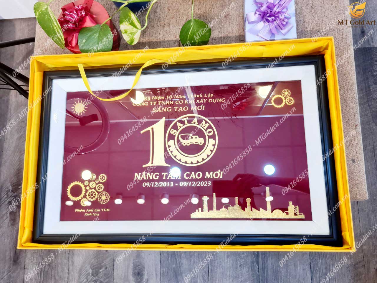 Mách Bạn 35+ Món Quà Tết Doanh Nghiệp Tặng Khách Hàng, Công Ty, Đối Tác Cao Cấp, Ý Nghĩa Không Thể Bỏ Qua Quà Tặng Kỷ Niệm 10 Năm Thành Lập Công Ty TNHH Cơ Khí Xây Dựng Sáng Tạo Mới