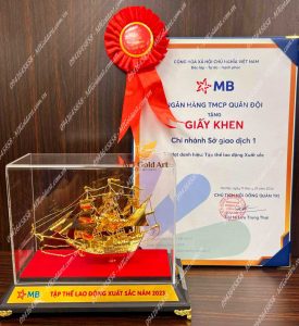 mô hình thuyền quà tặng sự kiện tổng kết cuối năm ngân hàng quân đội mbbank