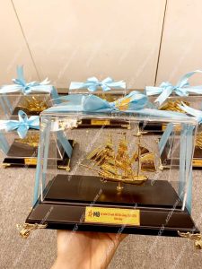 Mô hình thuyền- quà tặng kỷ niệm 10 năm thành lập ngân hàng quân đội- mb chi nhánh Bắc Giang