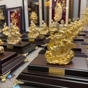 Tượng rồng phú quý- Quà tết khách hàng Vietinbank