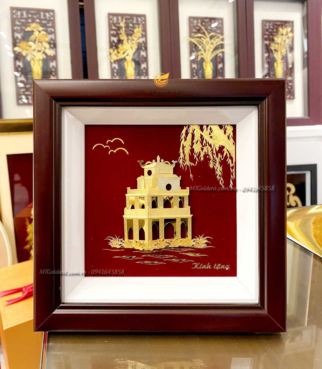 Quà tặng đối ngoại: 31+ món quà ngoại giao trang trọng cho đối tác nước ngoài quà tặng đối tác nước ngoài- tranh hồ hoàn kiếm