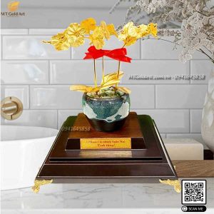 quà tặng sinh nhật khách hàng vip- chậu hoa lan dát vàng