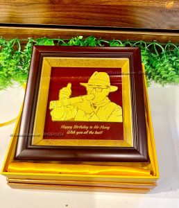 quà tặng sinh nhật sếp độc đáo- tranh chân dung sếp thiết kế theo yêu cầu