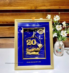 quà tặng kỷ niệm 20 năm thành lập- tranh thuyền thuận buồm xuôi gió