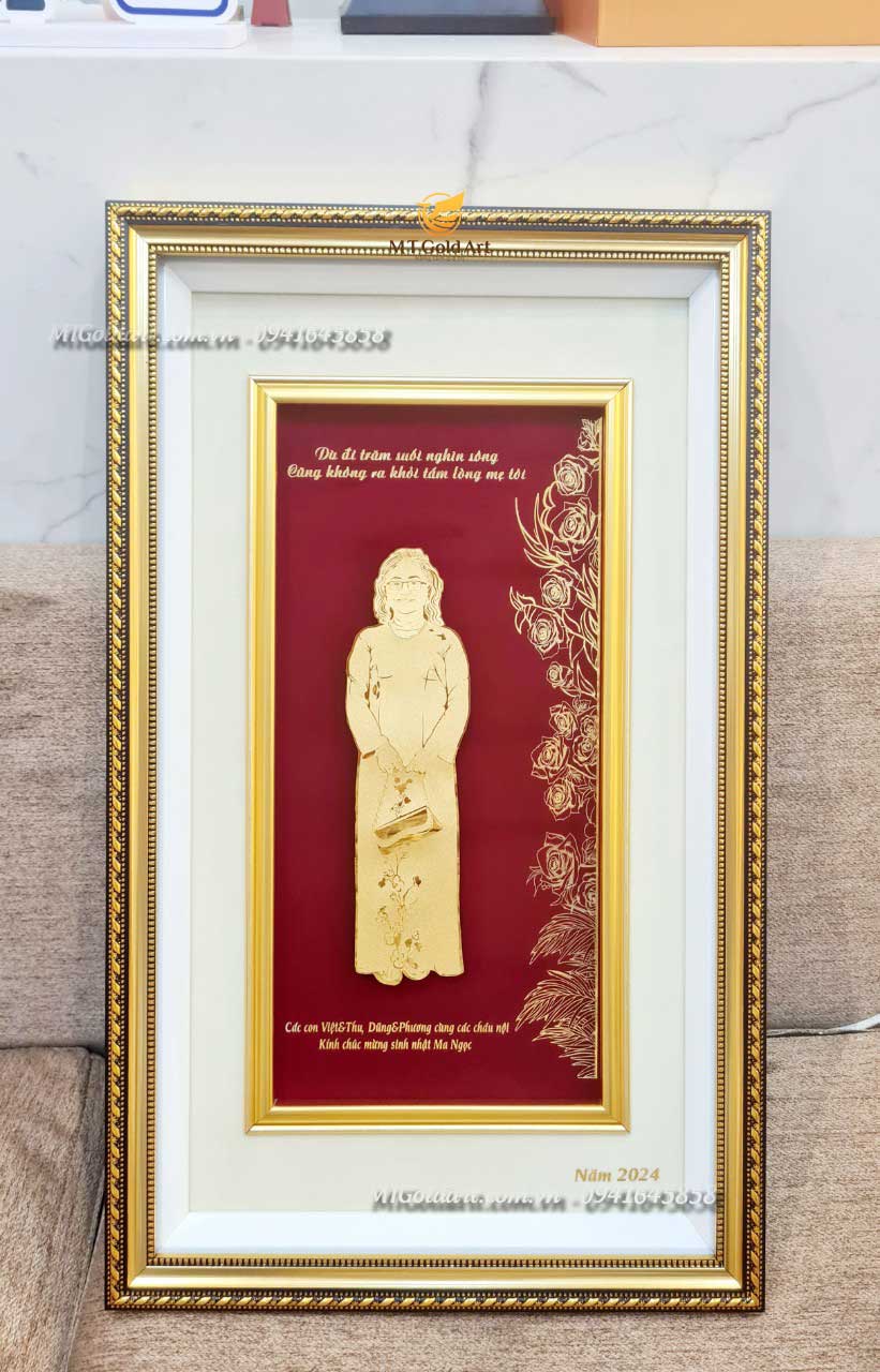 Bí Quyết Chọn Quà Mừng Thọ Ý Nghĩa : 11+ Đơn Hàng Vàng 24K Đã Được MT Gold Art Phục Vụ Quà tặng sinh nhật mẹ- tranh chân dung má