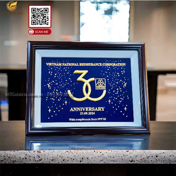 Quà Tặng Kỷ Niệm 30 Năm Thành Lập Công Ty Vinare- Tranh Thiết Kế Theo Yêu Cầu qua tang ky niem 30 nam ky niem thanh lap cong ty vinare6