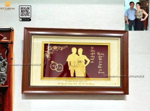 quà tặng kỷ niệm 40 năm kỷ niệm ngày cưới bố mẹ- tranh chân dung bố mẹ thiết kế theo yêu cầu