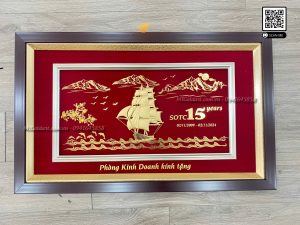 quà tặng kỷ niệm 15 năm thành lập công ty SOTC- tranh thuyền buồm dát vàng