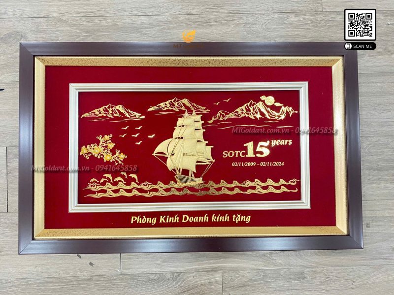 quà tặng kỷ niệm 15 năm thành lập công ty SOTC- tranh thuyền buồm dát vàng