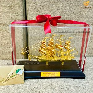 quà tặng bố ý nghĩa- mô hình thuyền mạ vàng