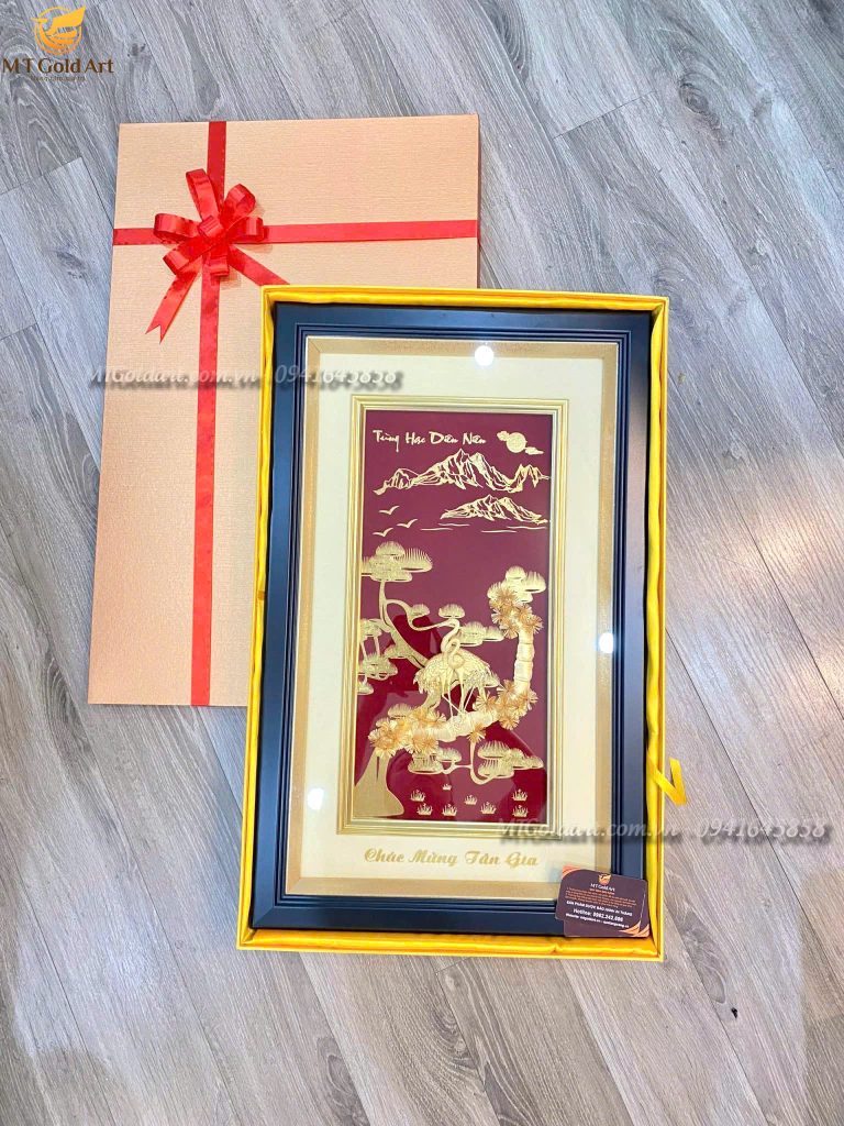 Quà Tân Gia Ý Nghĩa- Tranh Tùng Hạc Hiên Diên Dát Vàng quà tặng tân gia ý nghĩa- tranh tùng hạc hiên diên dát vàng