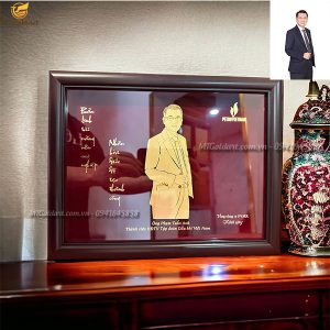 qua tang sep Pham Tuan Anh thanh vien hoi dong quan tri tap doan dau khi Viet Nam