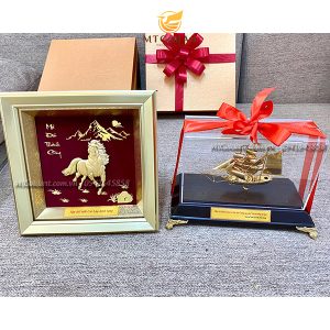 quà tặng sếp chuyển công tác- mbbank Cai Lậy- quà dát vàng