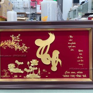 qua mung tho ong ba tranh chu tho hoa sen dat vang1