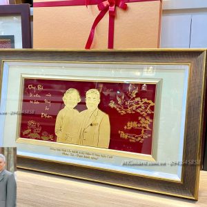 qua tang ky niem 55 nam ngay cuoi tranh chan dung cap doi thiet ke theo yeu cau2