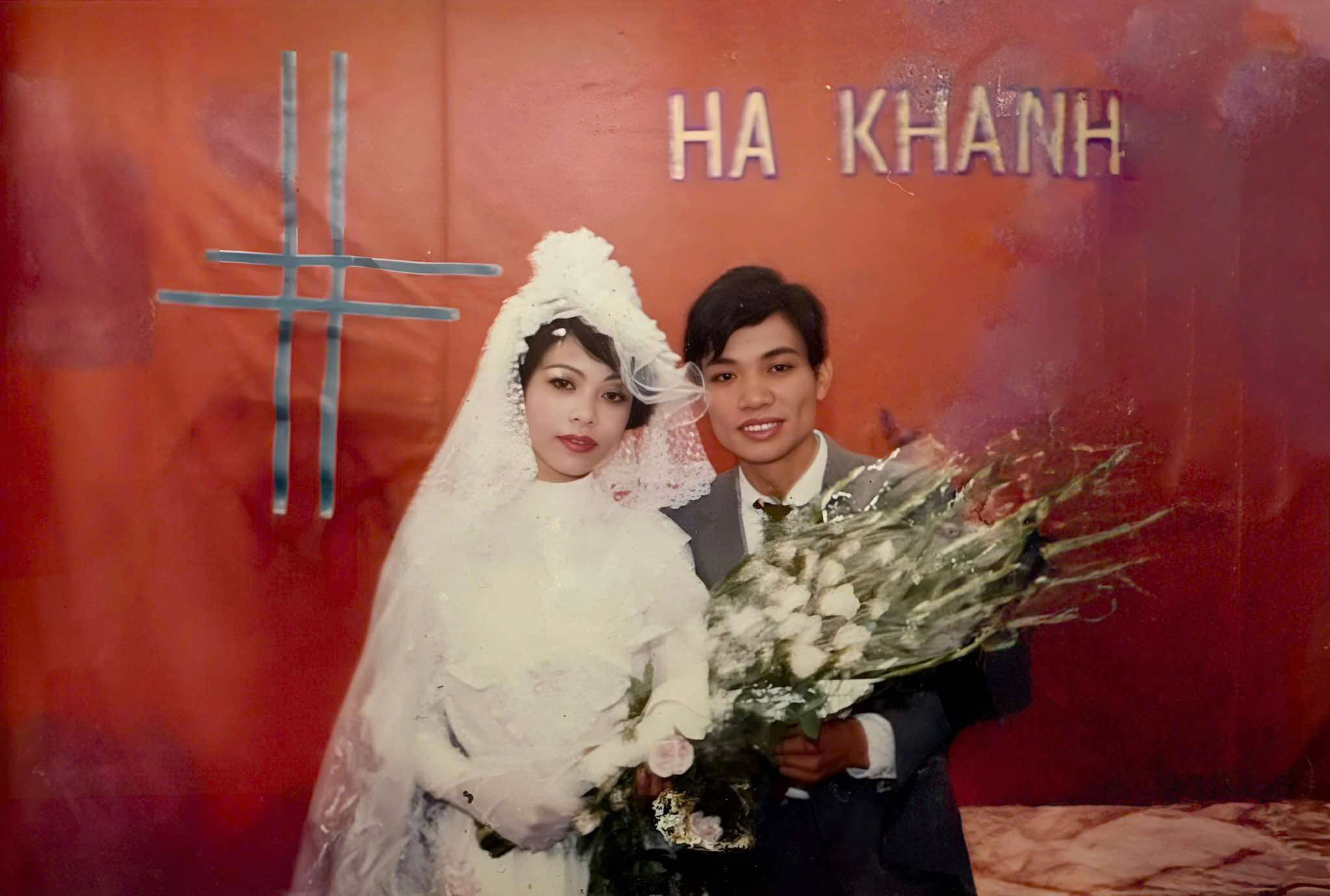 Quà Tặng Kỷ Niệm 35 Năm Ngày Cưới Khanh - Hà Ảnh cưới anh chị Khanh - Hà ( Nguồn: ảnh khách hàng cung cấp)