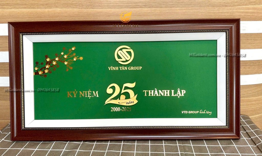 quà tặng kỷ nệm 25 năm thành lập- Vĩnh tân group- tranh thiết kế theo yêu cầu dát vàng Tranh thiết kế kỷ niệm 25 năm- công ty kiểm toán AS- tranh thiết kế theo yêu cầu