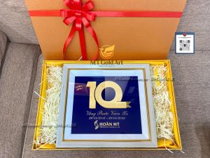 quà tặng kỷ niệm thành lập 10 năm hoàn mỹ - tranh thiết kế theo yêu cầu